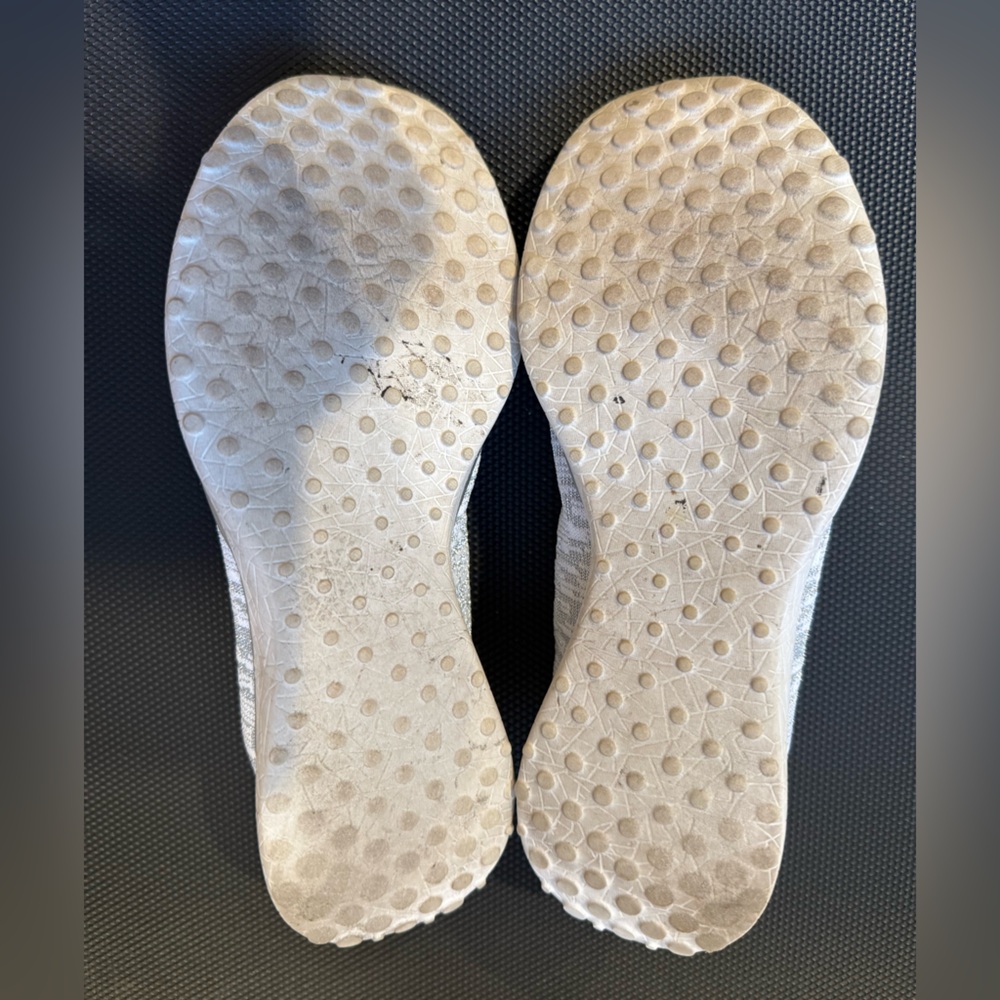 Skechers Women's Gray Slip-On Flats - Picture 5 of 7